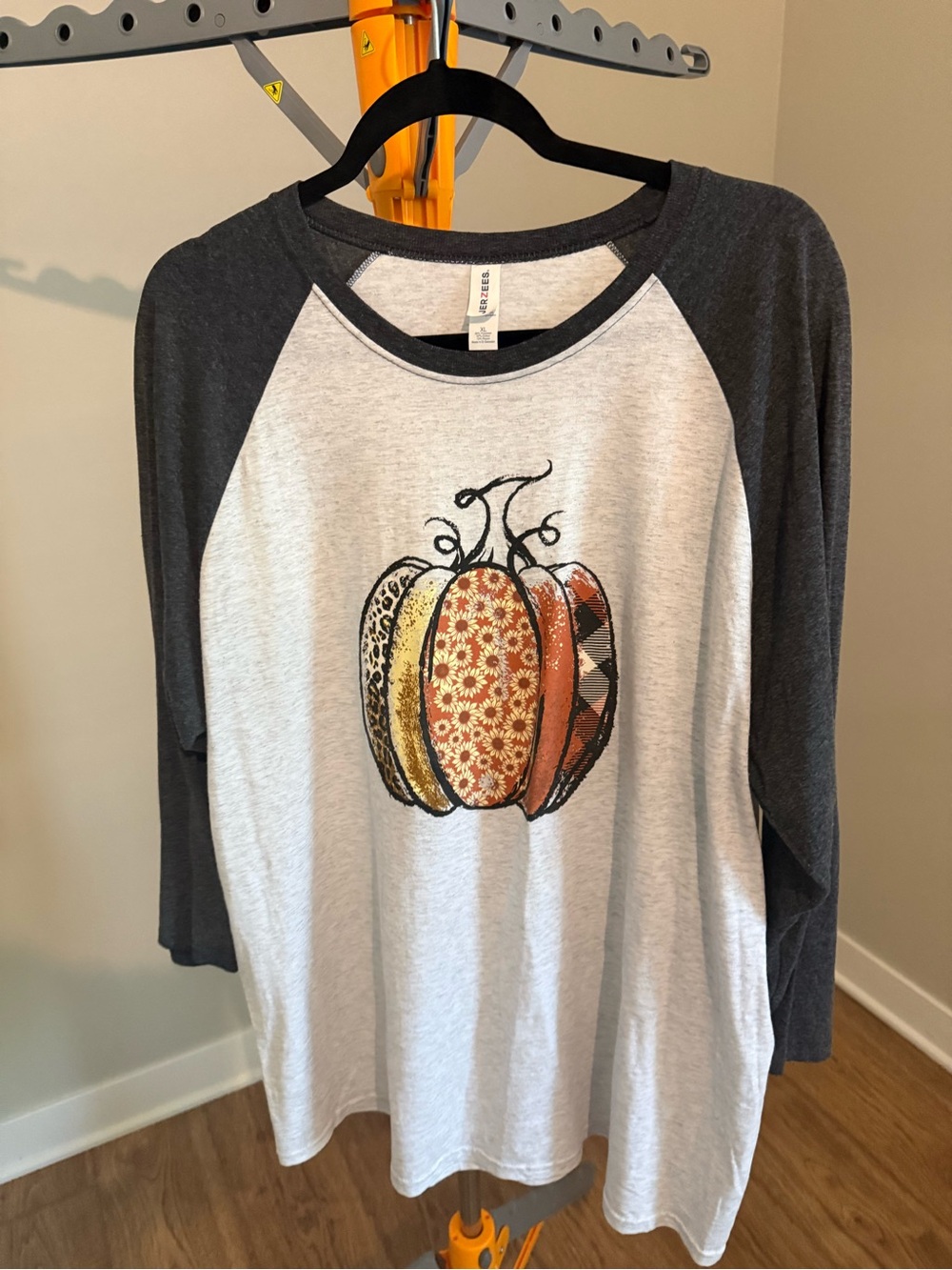 Jerzees Heather Gray Baseball Tee with Dark Gray Trim and Orange Pumpkin Graphic